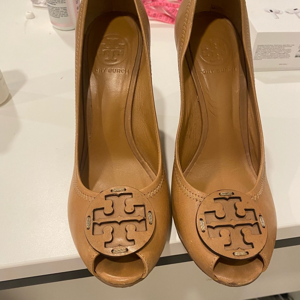 Tory Burch wedgies